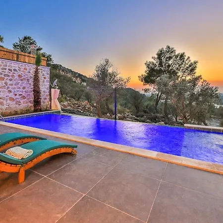 Romantic 1br Pool In Nature