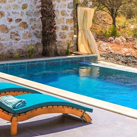 Romantic 1br Pool In Nature * Kalkan