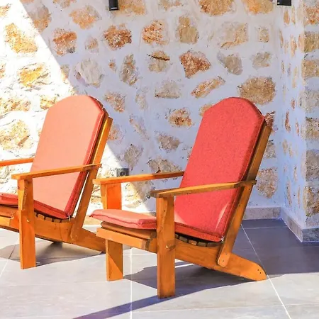 Holiday home Romantic 1br Pool In Nature